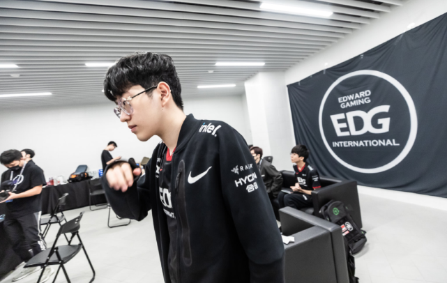 与赛季合并 与赛季合并